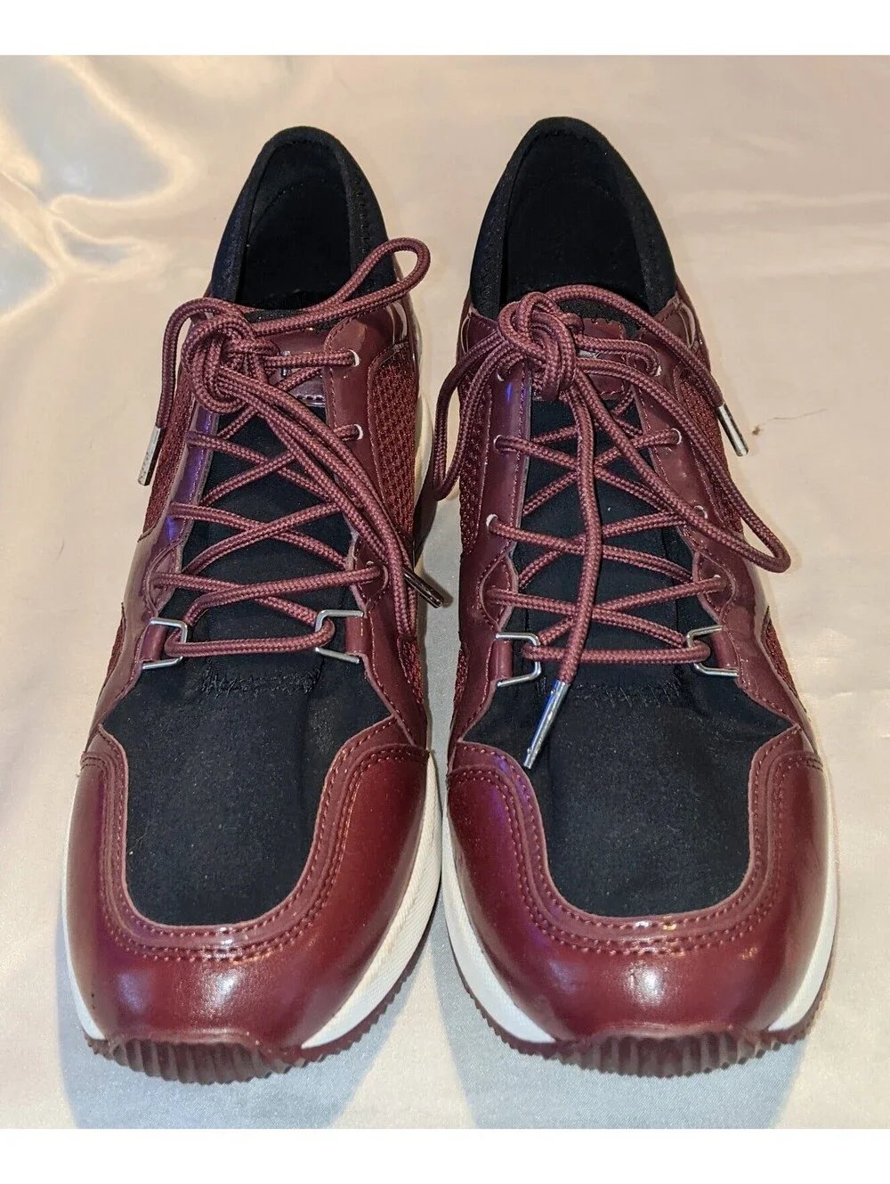 Michael Kors Liv Women's Burgundy Wedge Sneakers Trainers HJ19F Size 7 M EUC